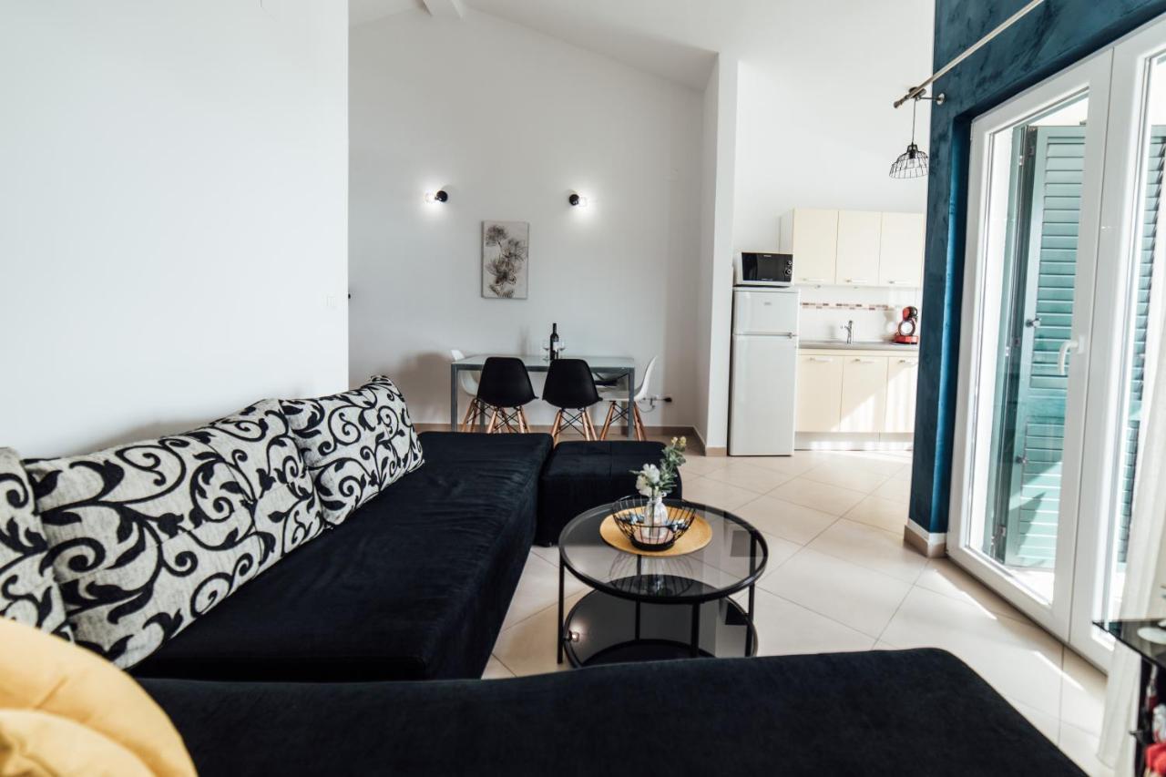 Villa Lidija Omiš Екстериор снимка