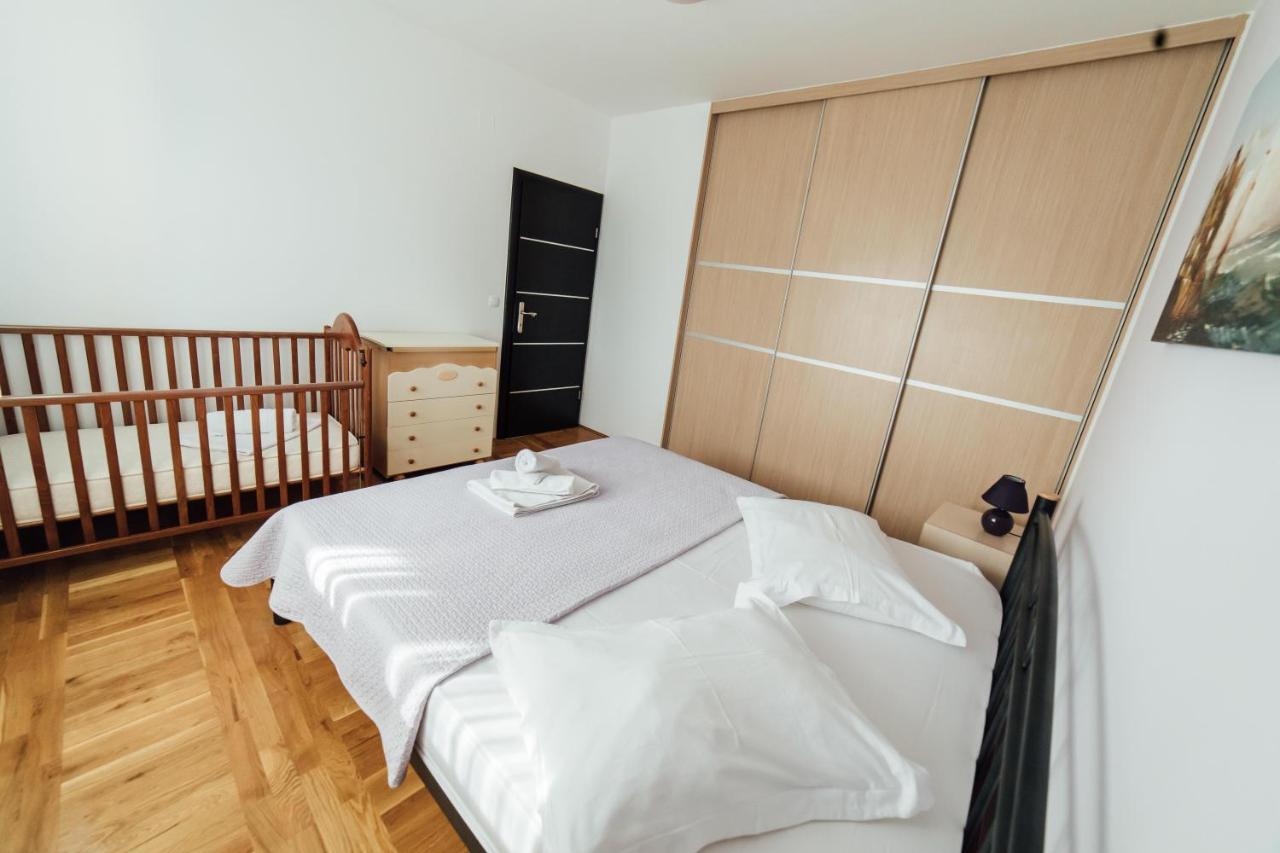 Villa Lidija Omiš Екстериор снимка