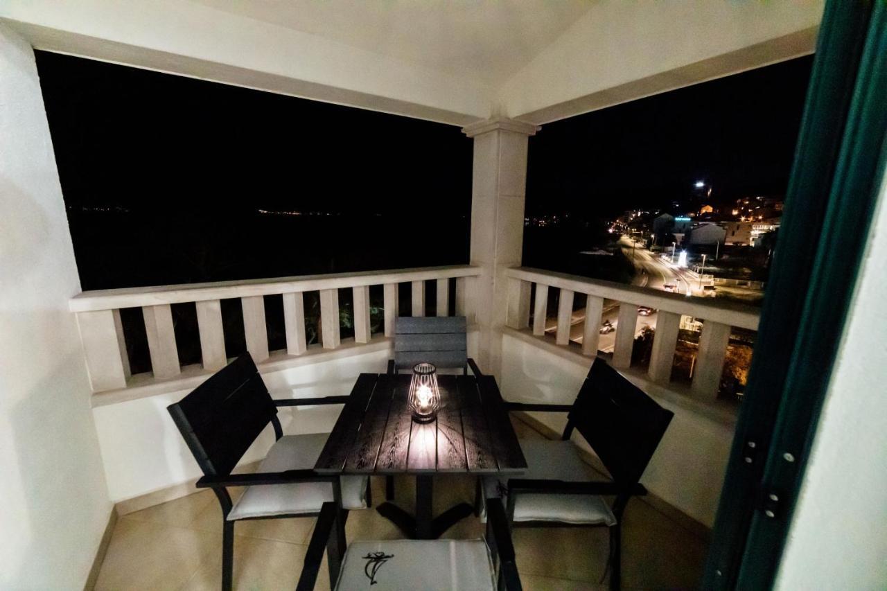 Villa Lidija Omiš Екстериор снимка
