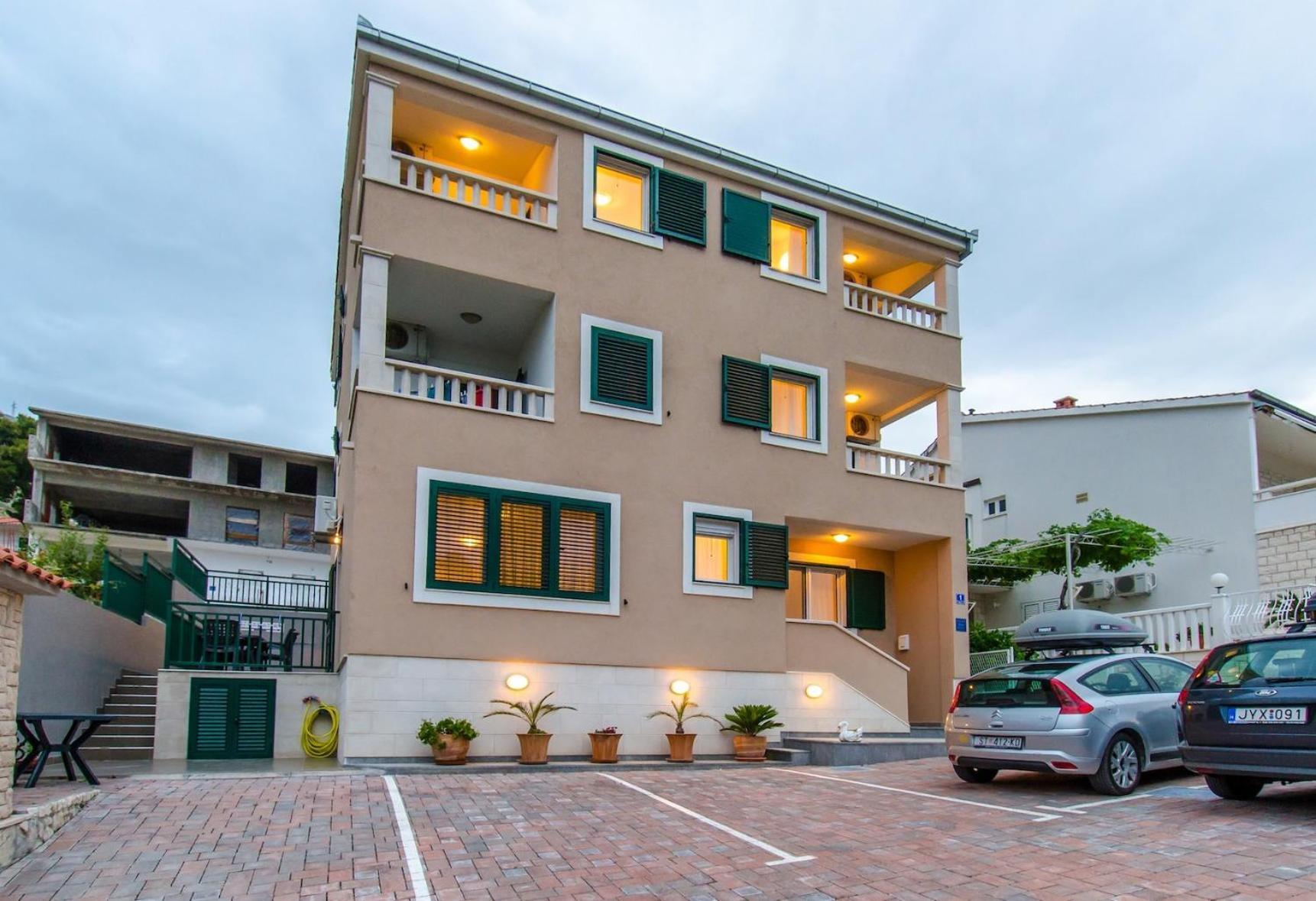 Villa Lidija Omiš Екстериор снимка