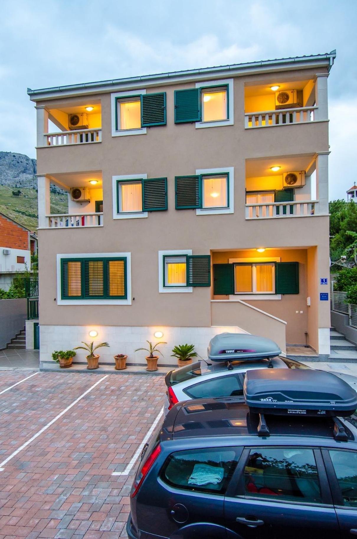 Villa Lidija Omiš Екстериор снимка